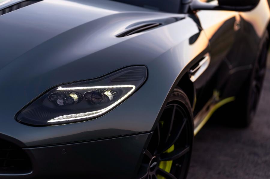 Детали экстерьера Aston Martin DB11 AMR Signature Edition 2018 года  (UK) (фото 34 из 40)